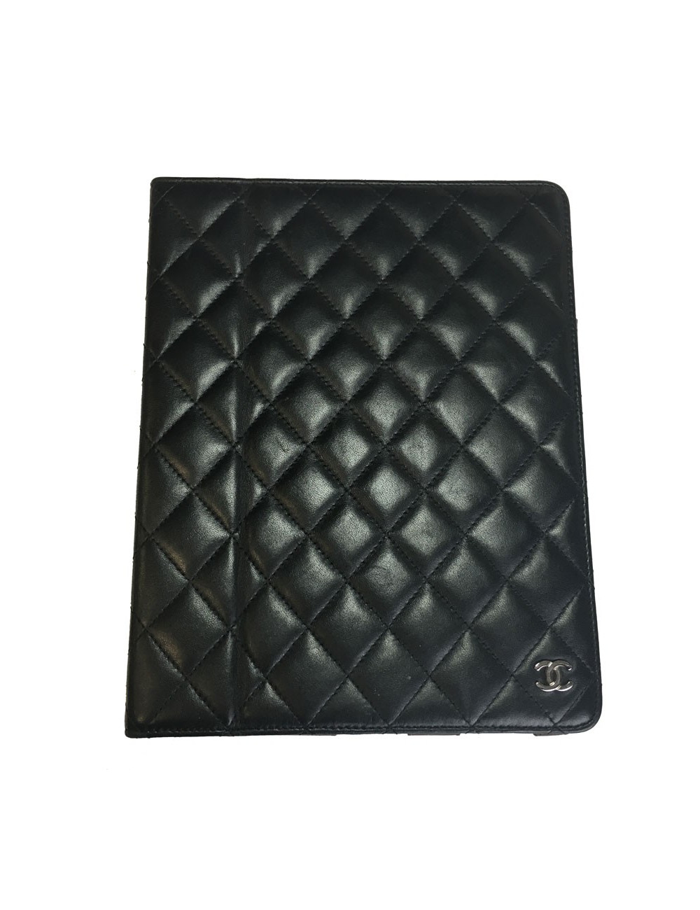 xxx Etui IPAD CHANEL en cuir matelassé noir