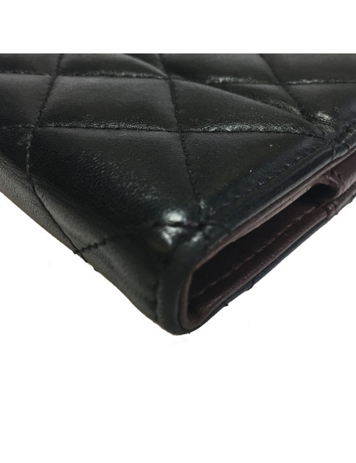 xxx Etui IPAD CHANEL en cuir matelassé noir