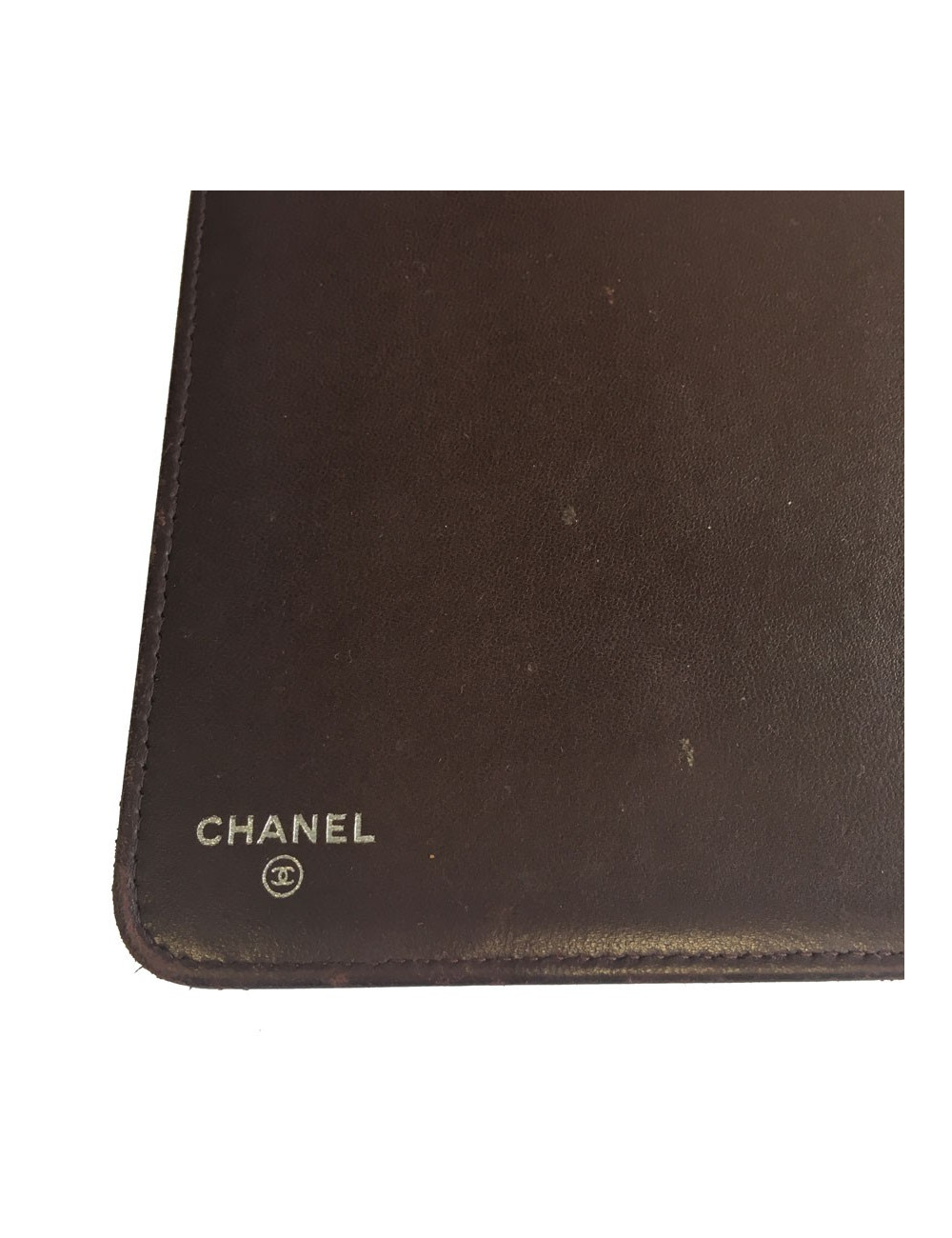 xxx Etui IPAD CHANEL en cuir matelassé noir