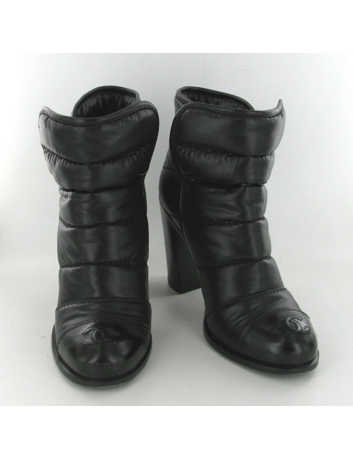 Boots tissu matelassé et cuir noir T36.5 CHANEL