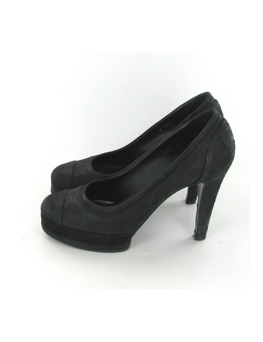 Escarpins cuir noir mâte T37 CHANEL