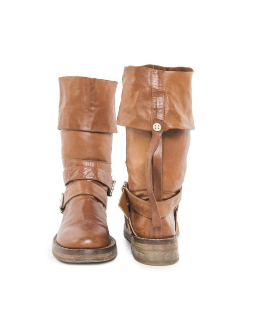 Bottes MIU MIU cuir d'agneau lisse camel T37,5