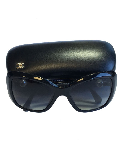 Lunettes de soleil CHANEL en plastique noir 
