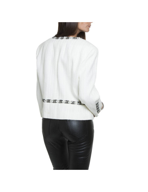 Veste CHANEL T 46 blanche avec liserés  en perles,  sequins  et boutons blancs nacrés