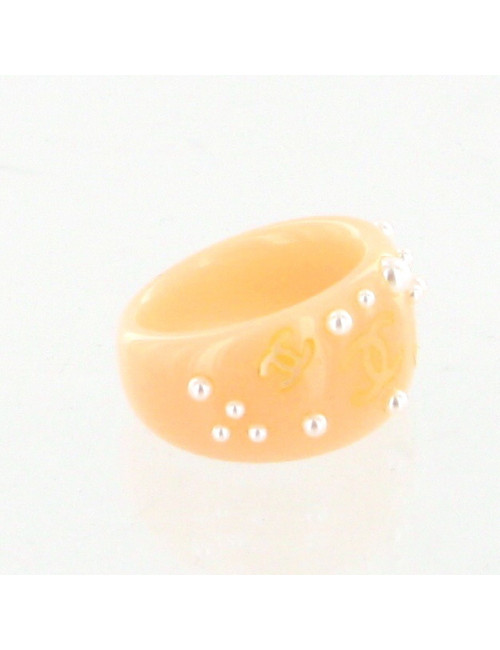 bague rose pâle perles et CC CHANEL