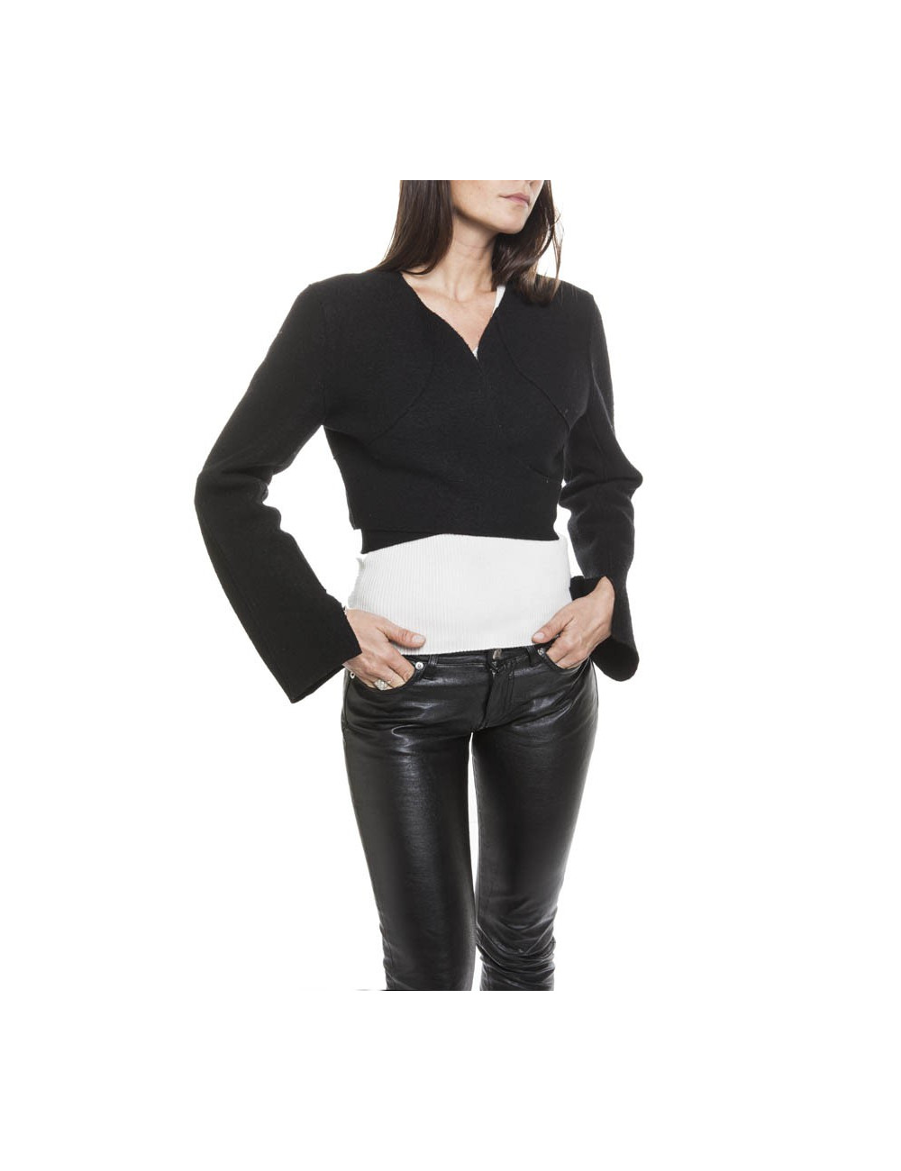 Boléro CHANEL noir en laine bouilli