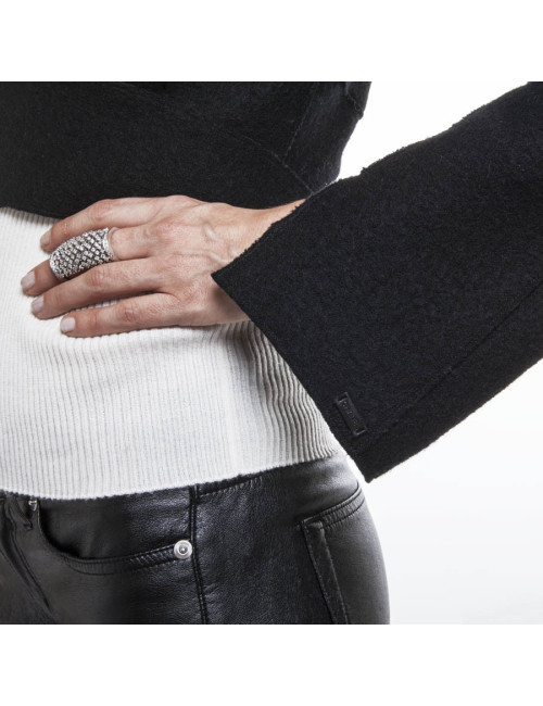 CHANEL black Bolero in boiled wool 38 en T