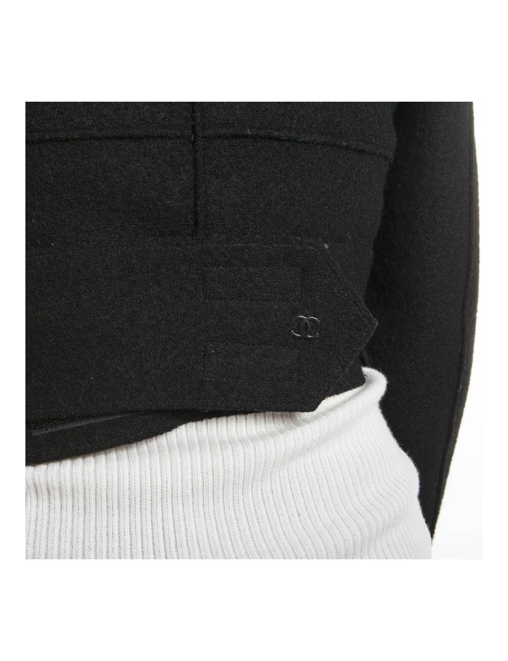 Boléro CHANEL noir en laine bouillie T 38