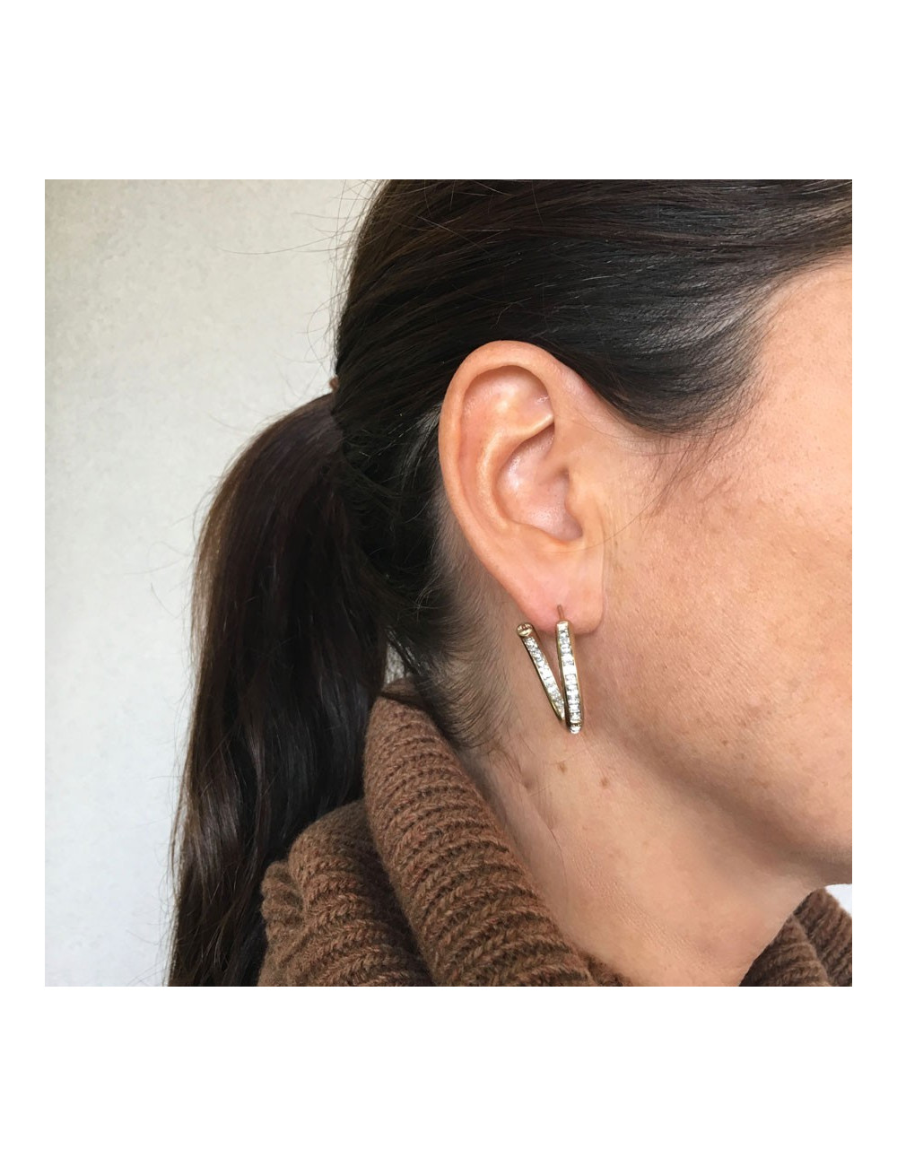 Créoles CHANEL strass et métal doré