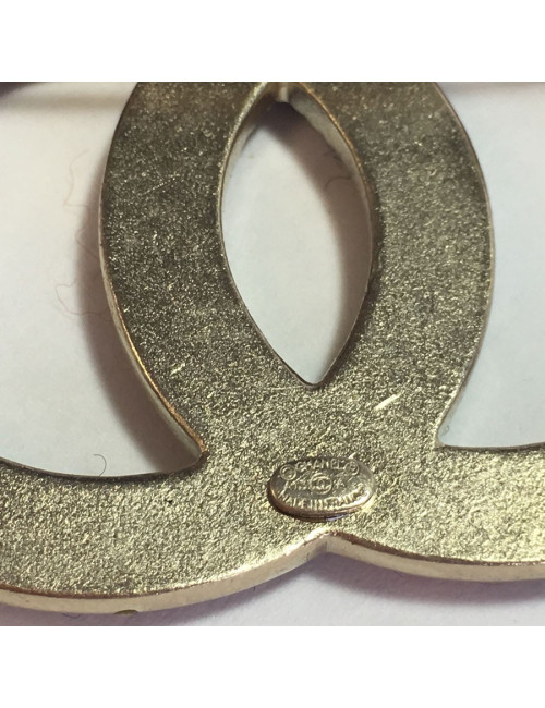 CHANEL 'Paris-Edinburgh' CC brooch in gilt metal and tweed