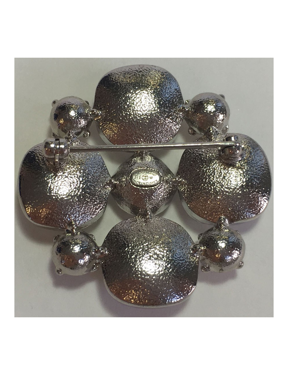 Broche CHANEL strass