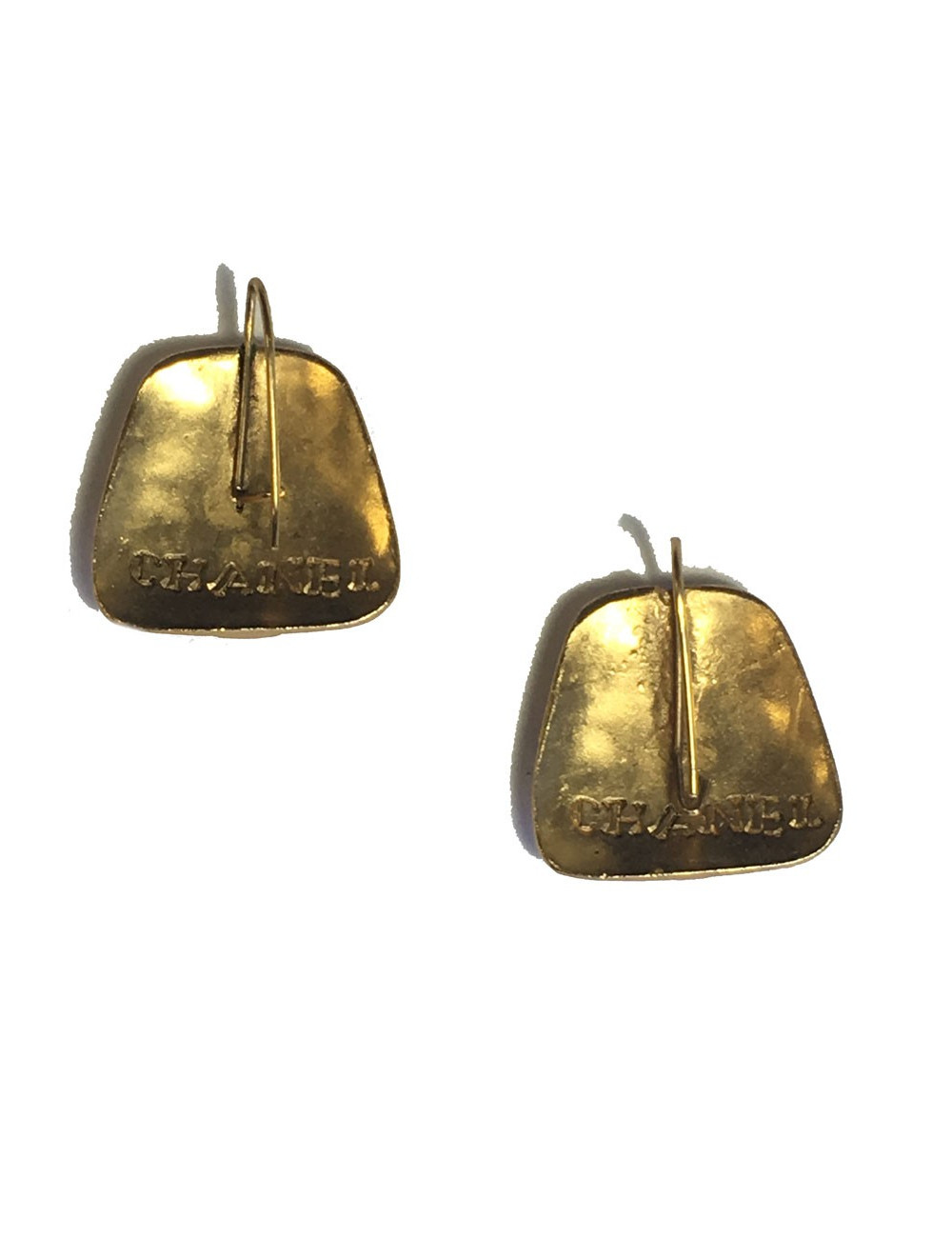 Boucles d'oreilles clous CHANEL en métal doré vintage