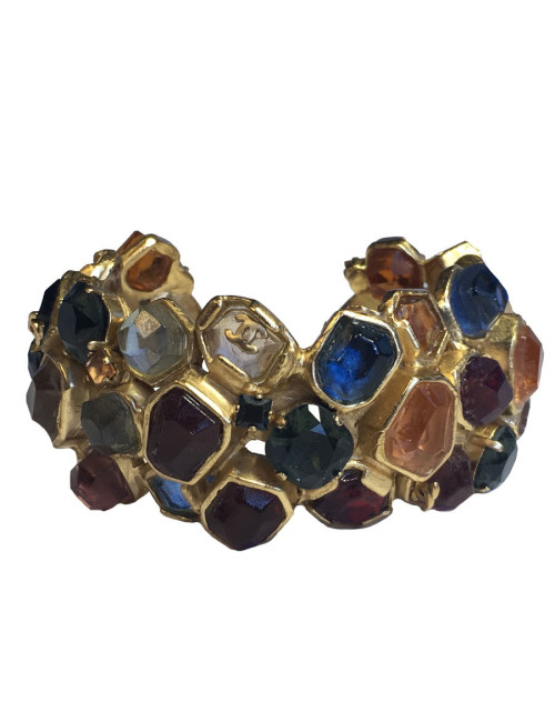  CHANEL Bracelet in gilded metal and multicolored stones