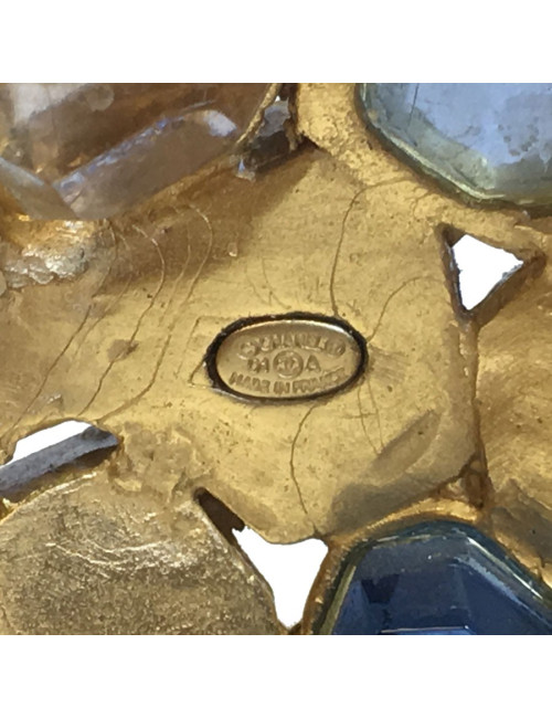  CHANEL Bracelet in gilded metal and multicolored stones