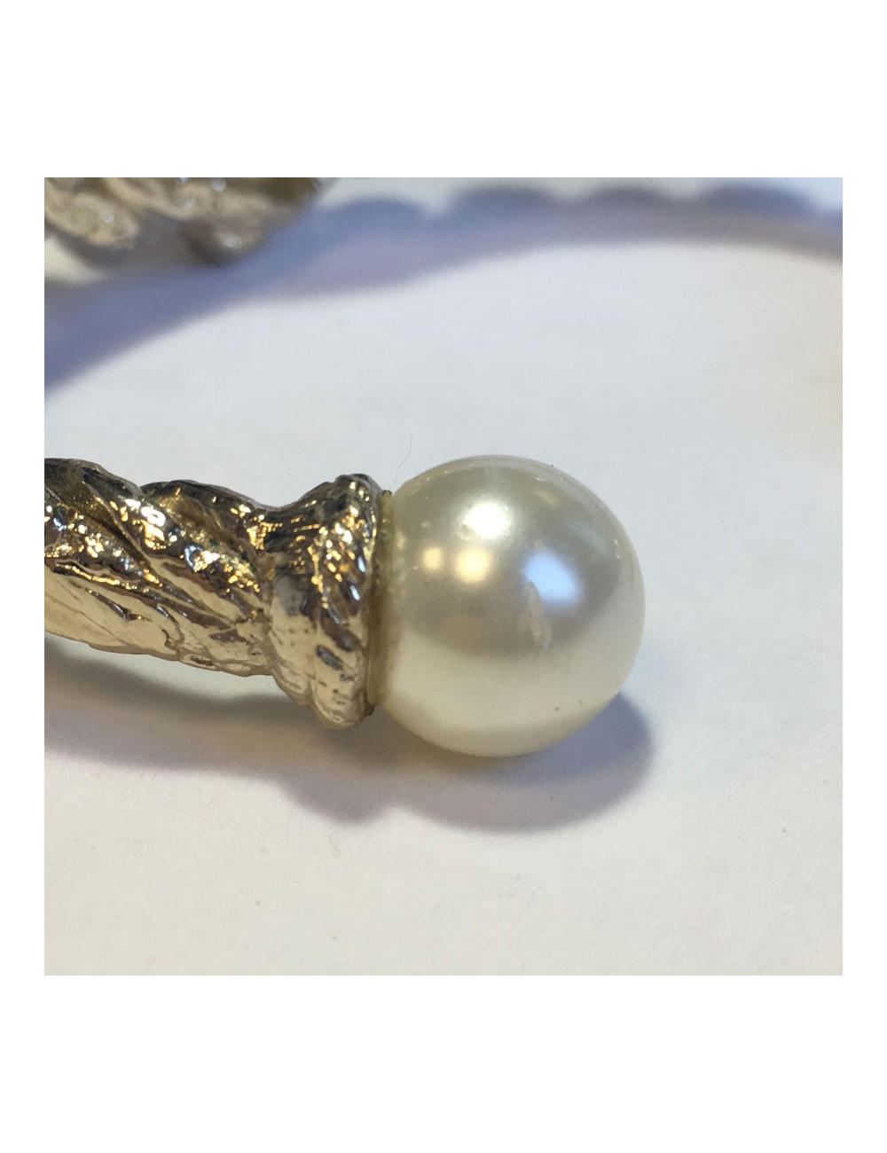 Bracelet CHANEL pâte de verre et perles nacrées