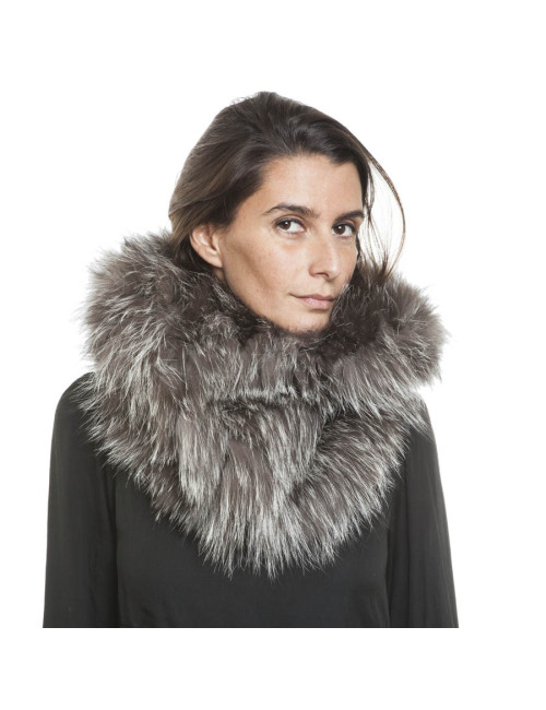 REVILLON hood in silver fox fur