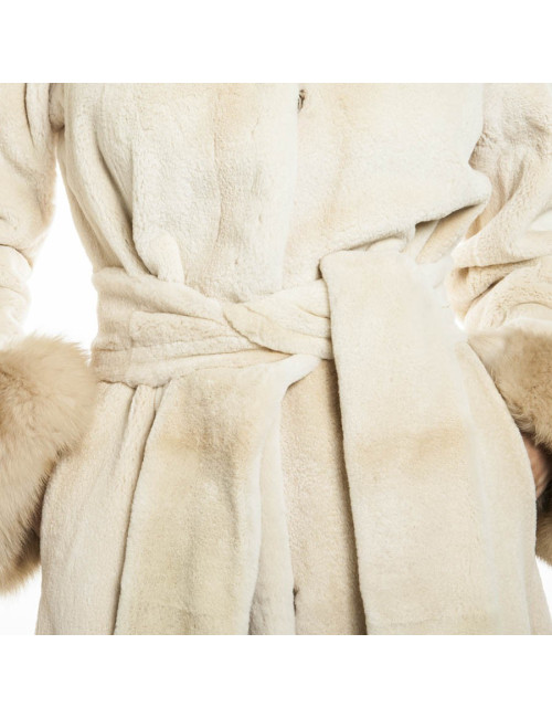 Manteau long  en vison beige