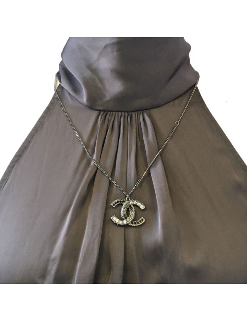 Collier CHANEL CC en ruthenium et strass