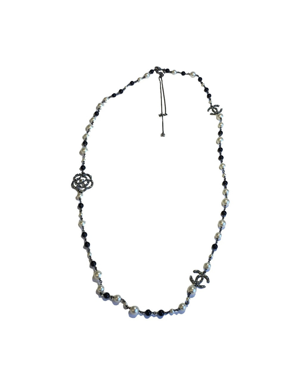 Sautoir CHANEL camélias, perles nacrées et noires