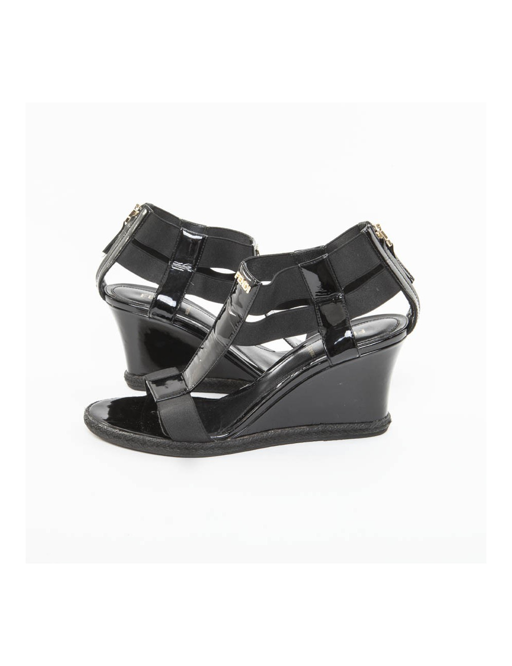 FENDI T 39 EN Black patent leather sandals