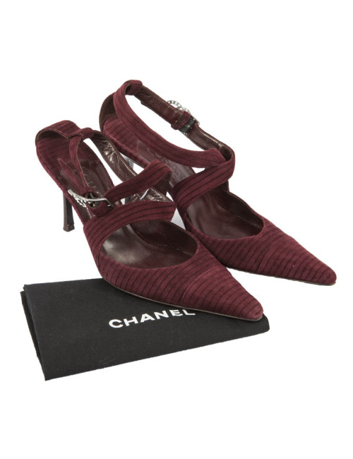 CHANEL T39, 5 Maroon suede pumps