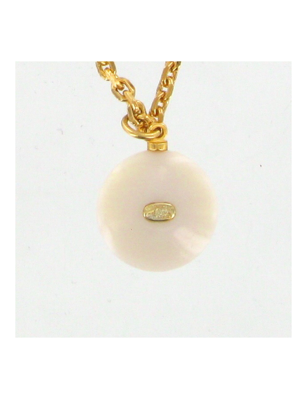 Pendentif perles et CC CHANEL