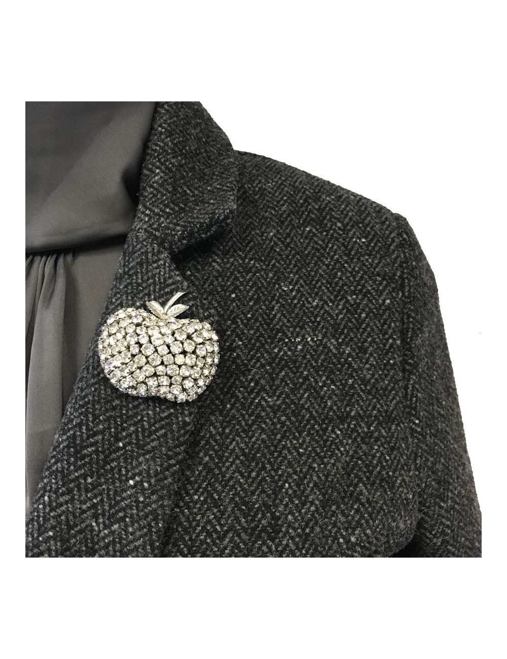 xxx Parure DIOR  boucles d'oreille + broche vintage en strass glamour