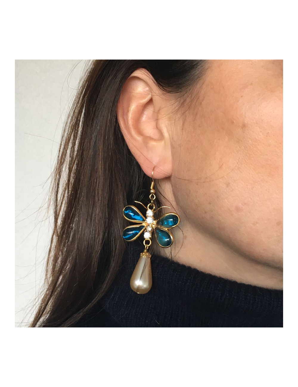 MARGUERITE DE VALOIS blue molten glass, pearly beads and rhinestones butterfly pierced earrings