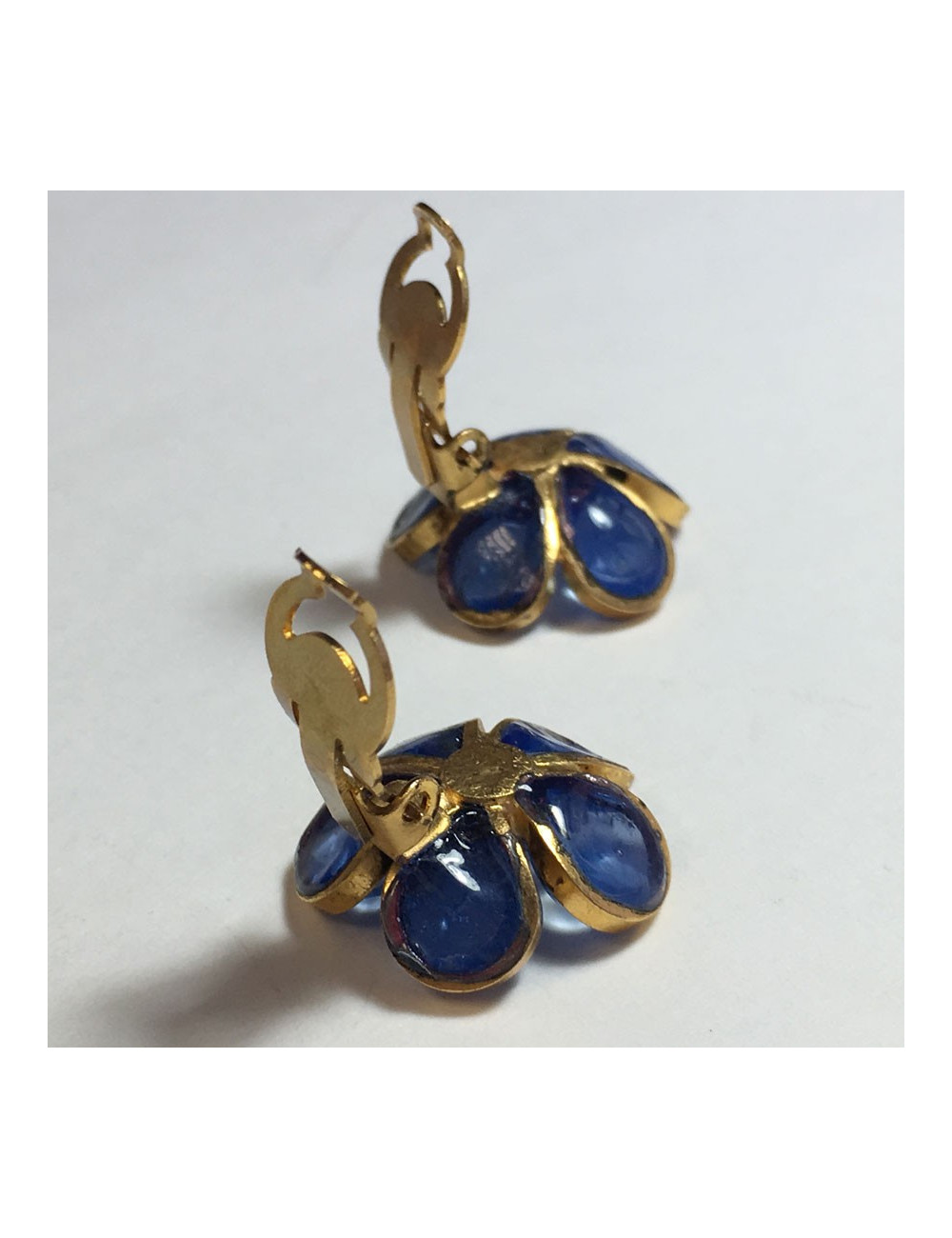 MARGUERITE DE VALOIS 'Fleurette' clip-on earrings in blue molten glass 