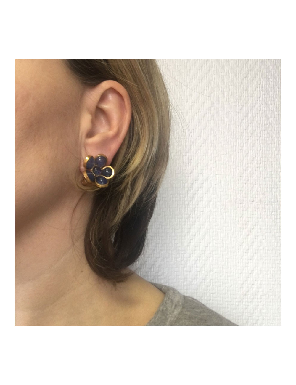 MARGUERITE DE VALOIS 'Fleurette' clip-on earrings in blue molten glass 