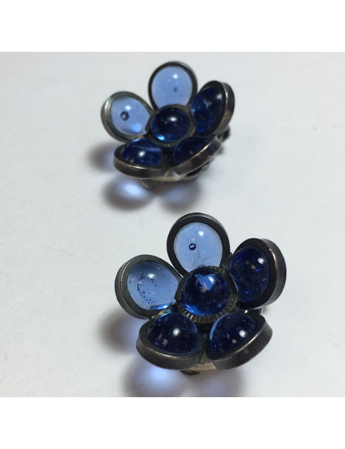 xxx Boucles d'oreille clips MARGUERITE DE VALOIS fleurette en pâte de verre bleu foncé