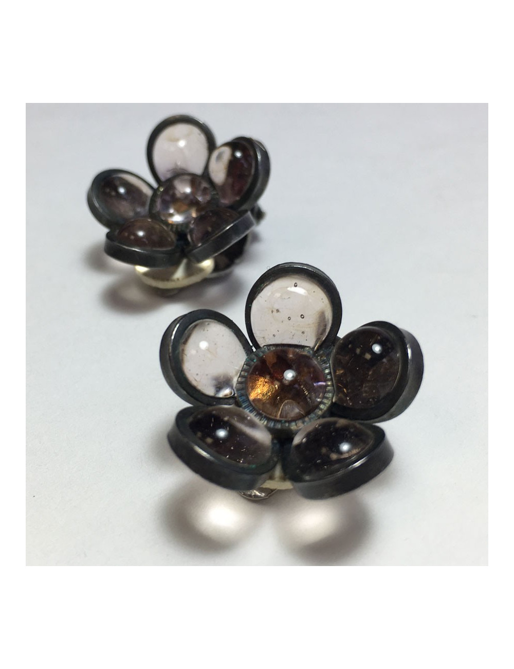 xxx Boucles d'oreille clips MARGUERITE DE VALOIS fleurette en pâte de verre transparente