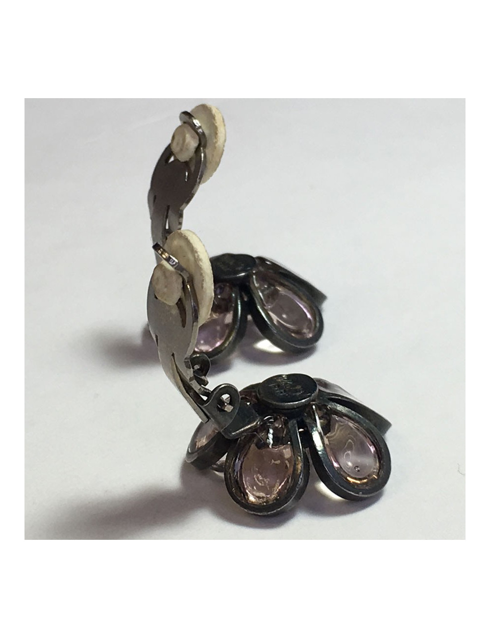 xxx Boucles d'oreille clips MARGUERITE DE VALOIS fleurette en pâte de verre transparente