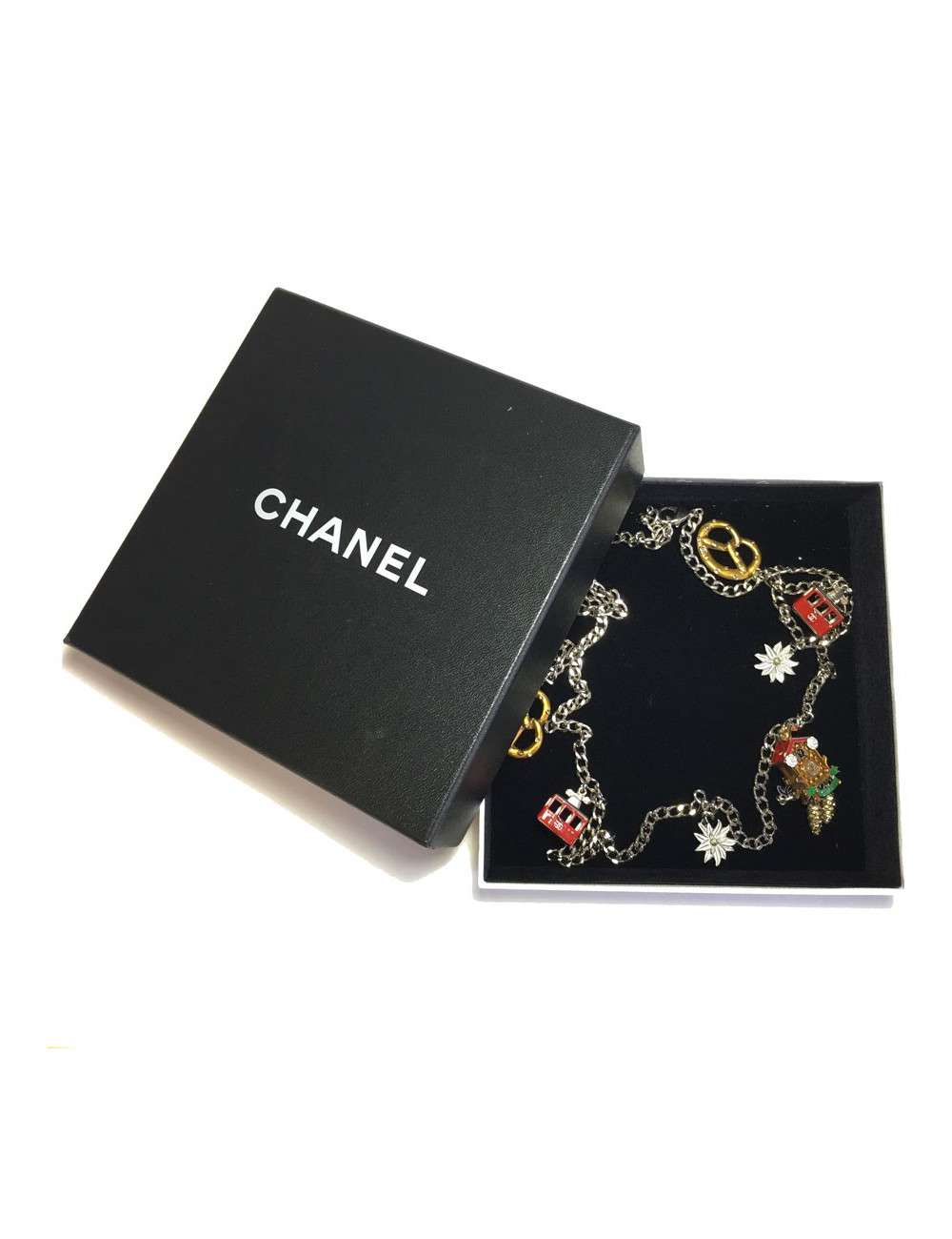 Sautoir CHANEL collection Paris-Salzburg