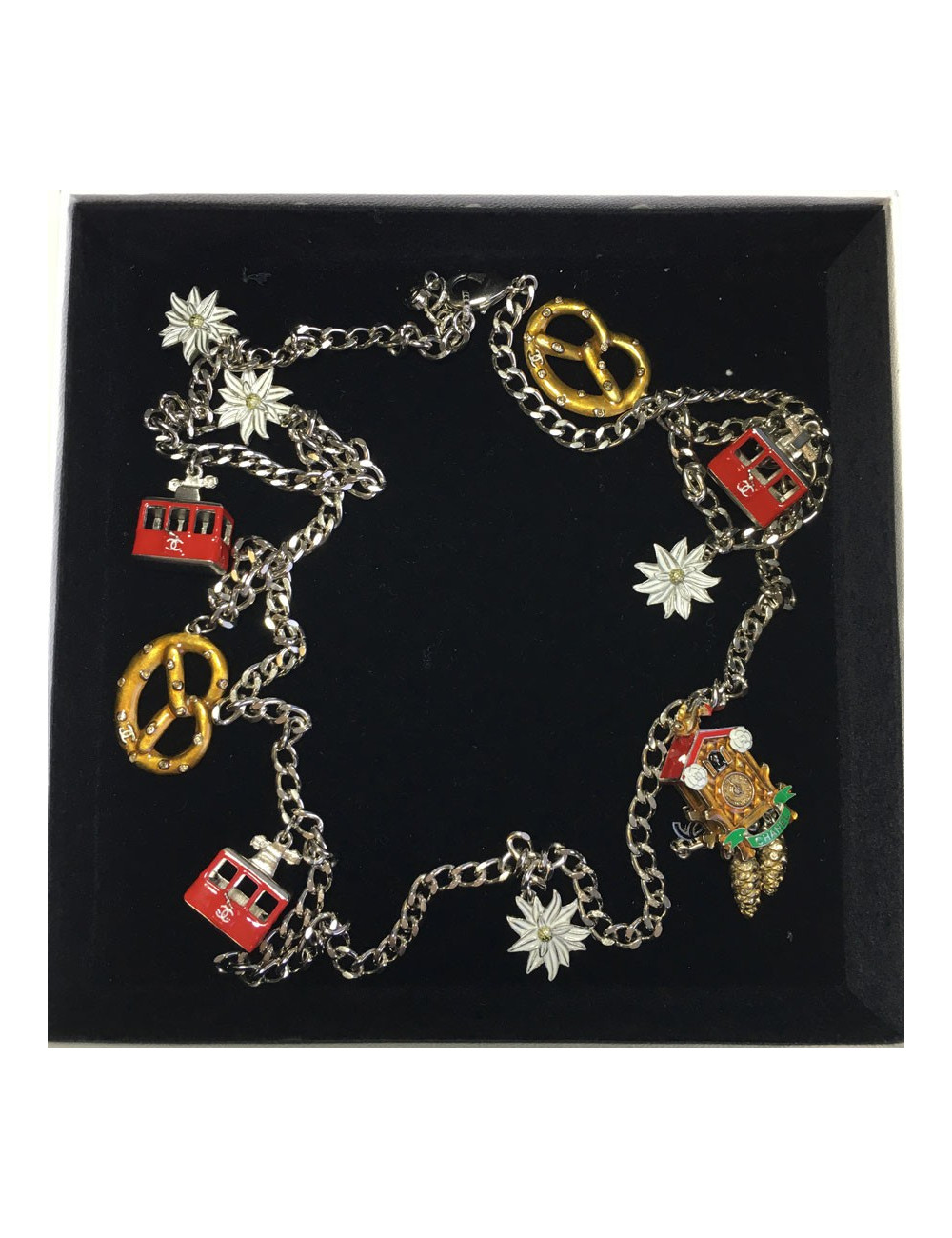 Sautoir CHANEL collection Paris-Salzburg