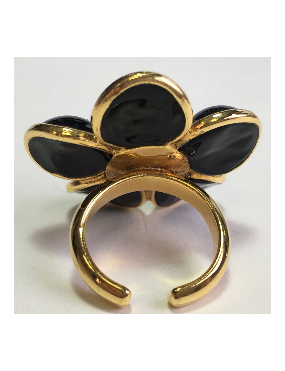 MARGUERITE DE VALOIS Flower Ring in Black Molten Glass with a Rhinestone