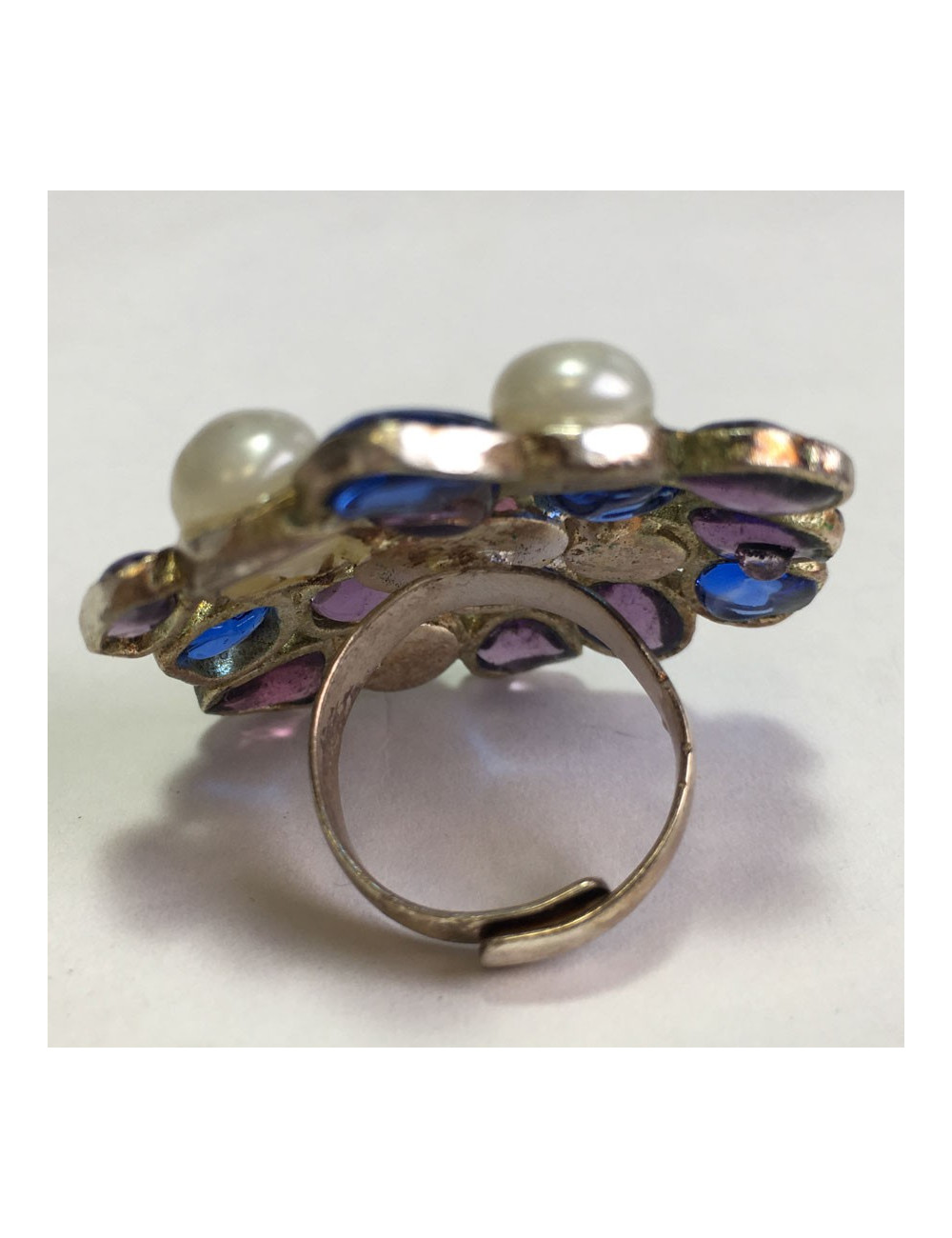 TAILLE Bague MARGUERITE DE VALOIS en pâte de verre mauve et bleu, perles nacrées