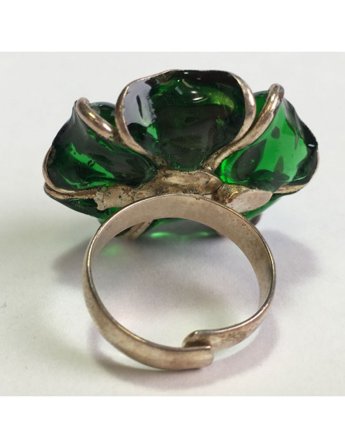 MARGUERITE DE VALOIS T 56 flower ring in green and pink molten glass