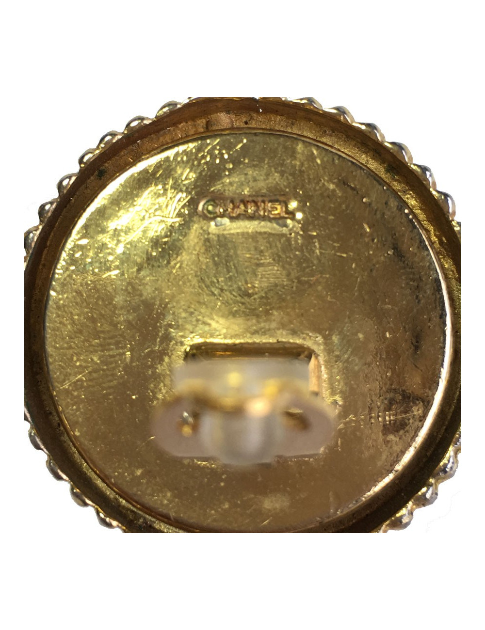 Boucles d'oreille clips CHANEL Vintage perle nacrée et métal doré