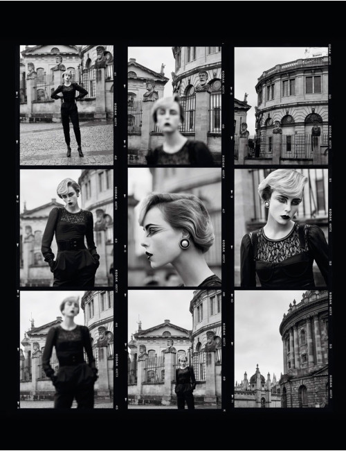 Boucles d'oreille clips CHANEL Vintage perle nacrée et métal doré