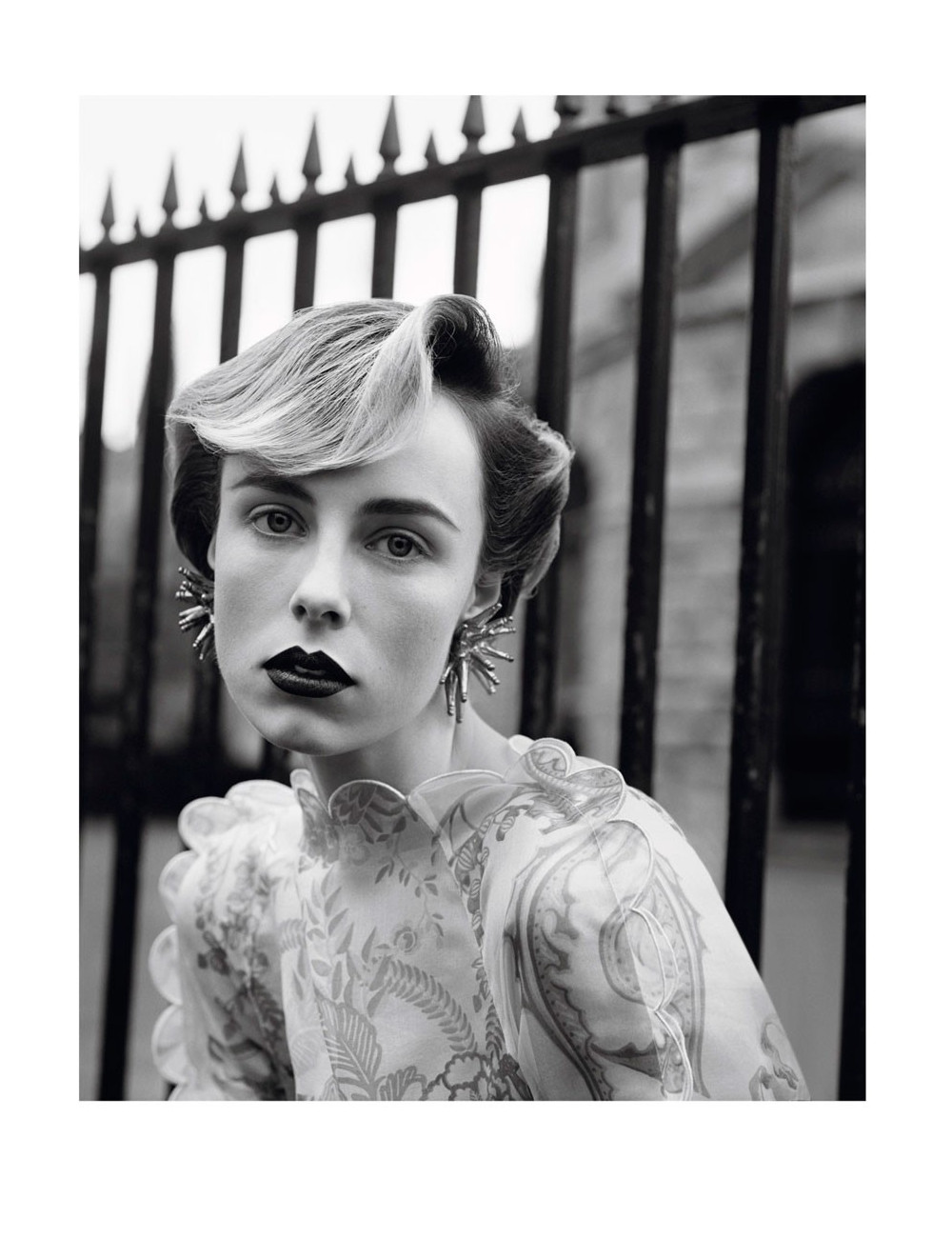 Boucles d'oreille  clips CHRISTIAN LACROIX Vintage