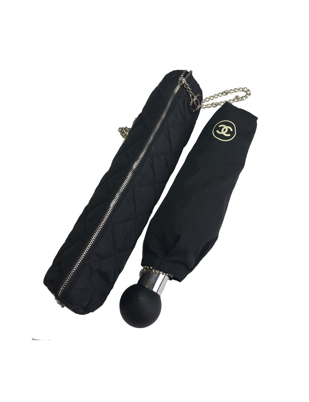 Parapluie CHANEL dans son sac avec chaînette