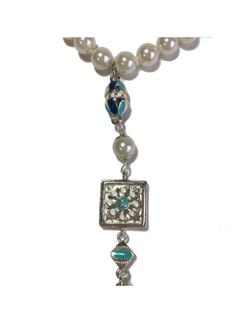 Collier "Paris-DubaïI" CHANEL en métal argenté, perles nacrées