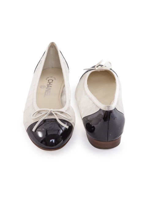 Ballerines CHANEL T 38.5 dentelle et cuir noir
