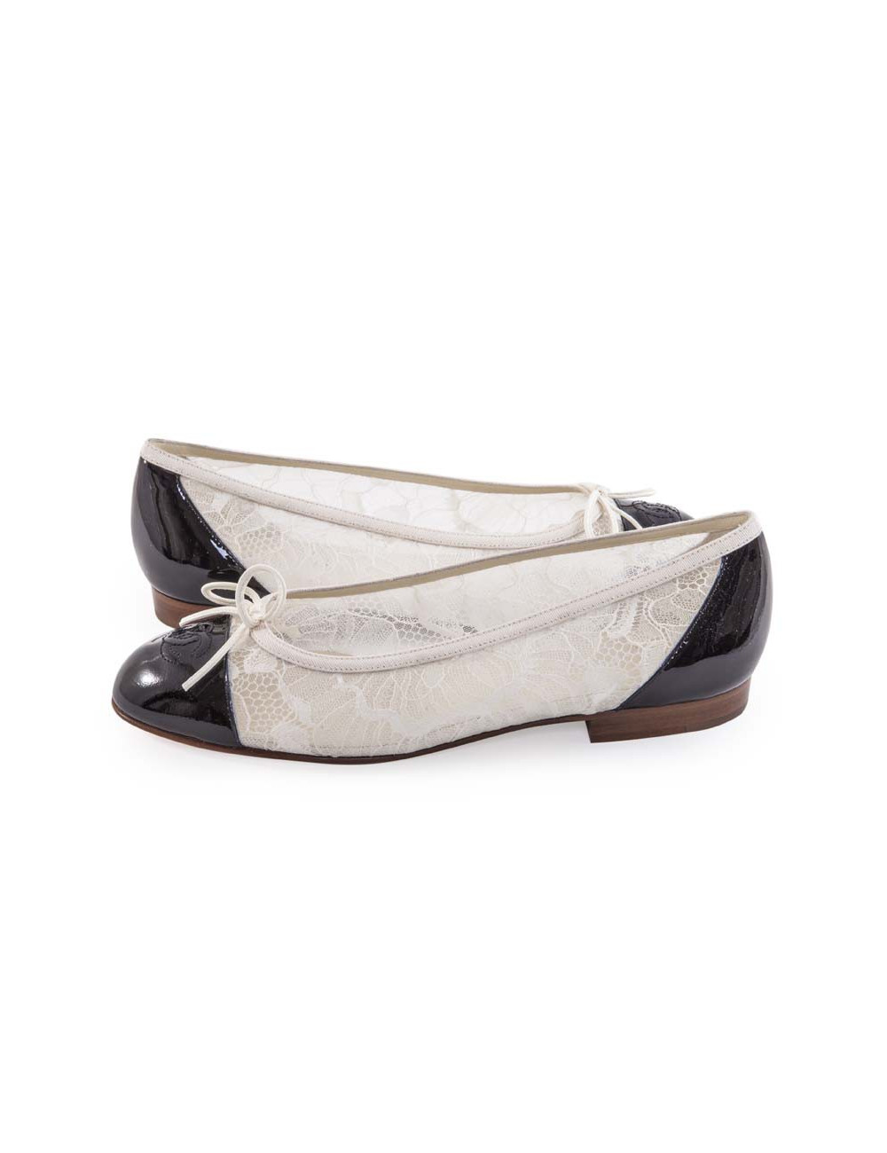  CHANEL ballerinas T 38.5 in Black patent leather and lace