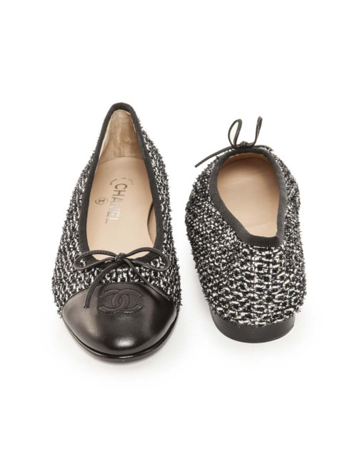 Ballerines CHANEL T 38.5 bicolores blanc et noir