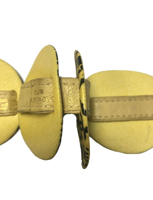 CHANEL T90 belt in beige leather and yellow plastic parts