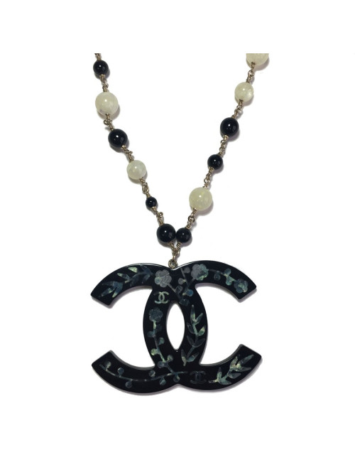 CHANEL CC pendant necklace with gilded metal, black and pearly pearls