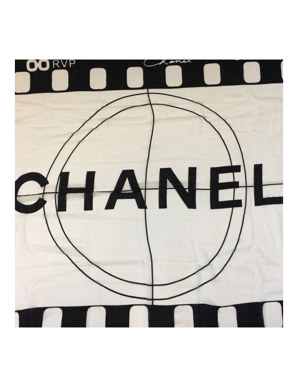 xxx Grand châle CHANEL en cachemire et soie à petites franges noir et ivoire