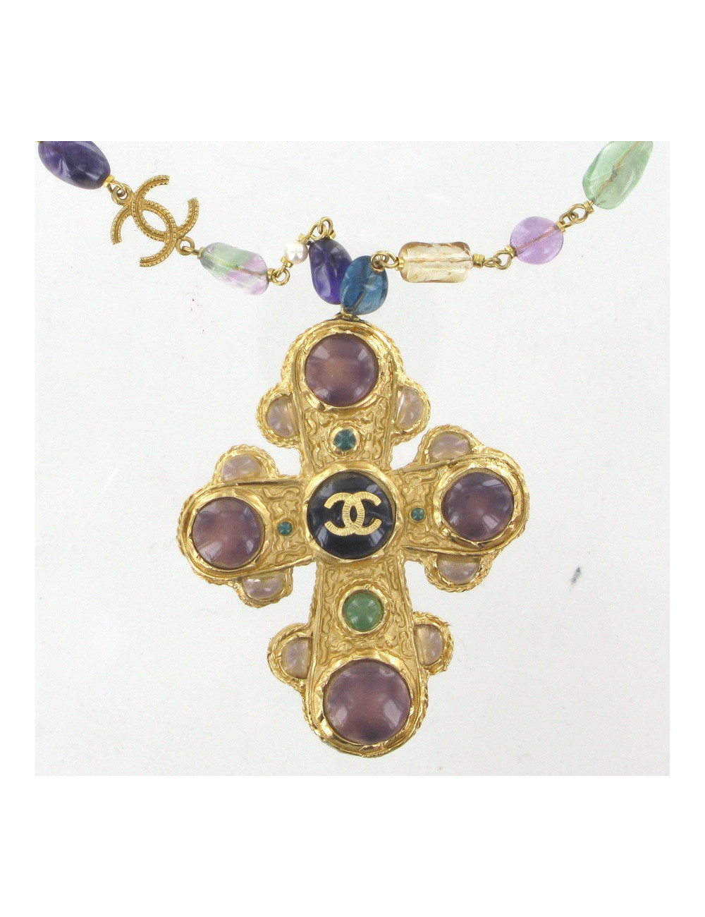 Collier CHANEL croix et perles multicolores